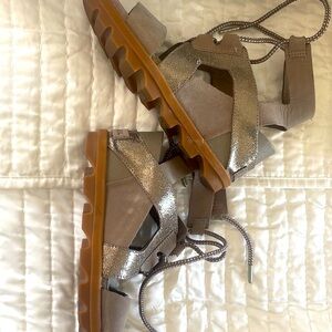 Sorel Sandals. Good shape. Soft taupe color size 7